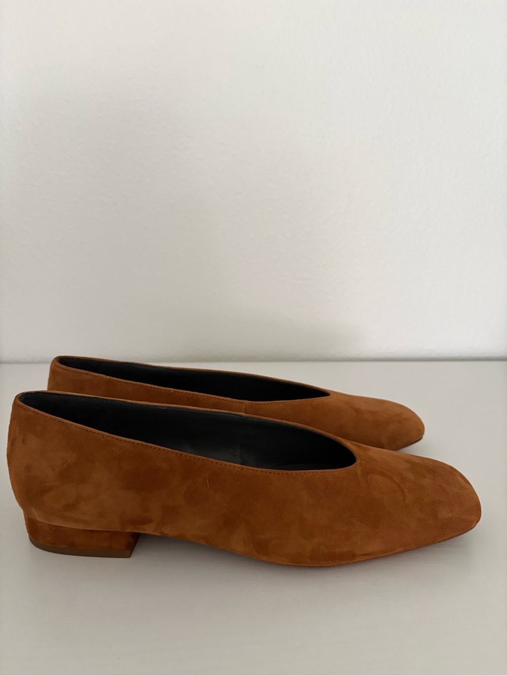 NWOT- Franco Sarto Suede Flats in Camel Brown - Picture 3 of 10
